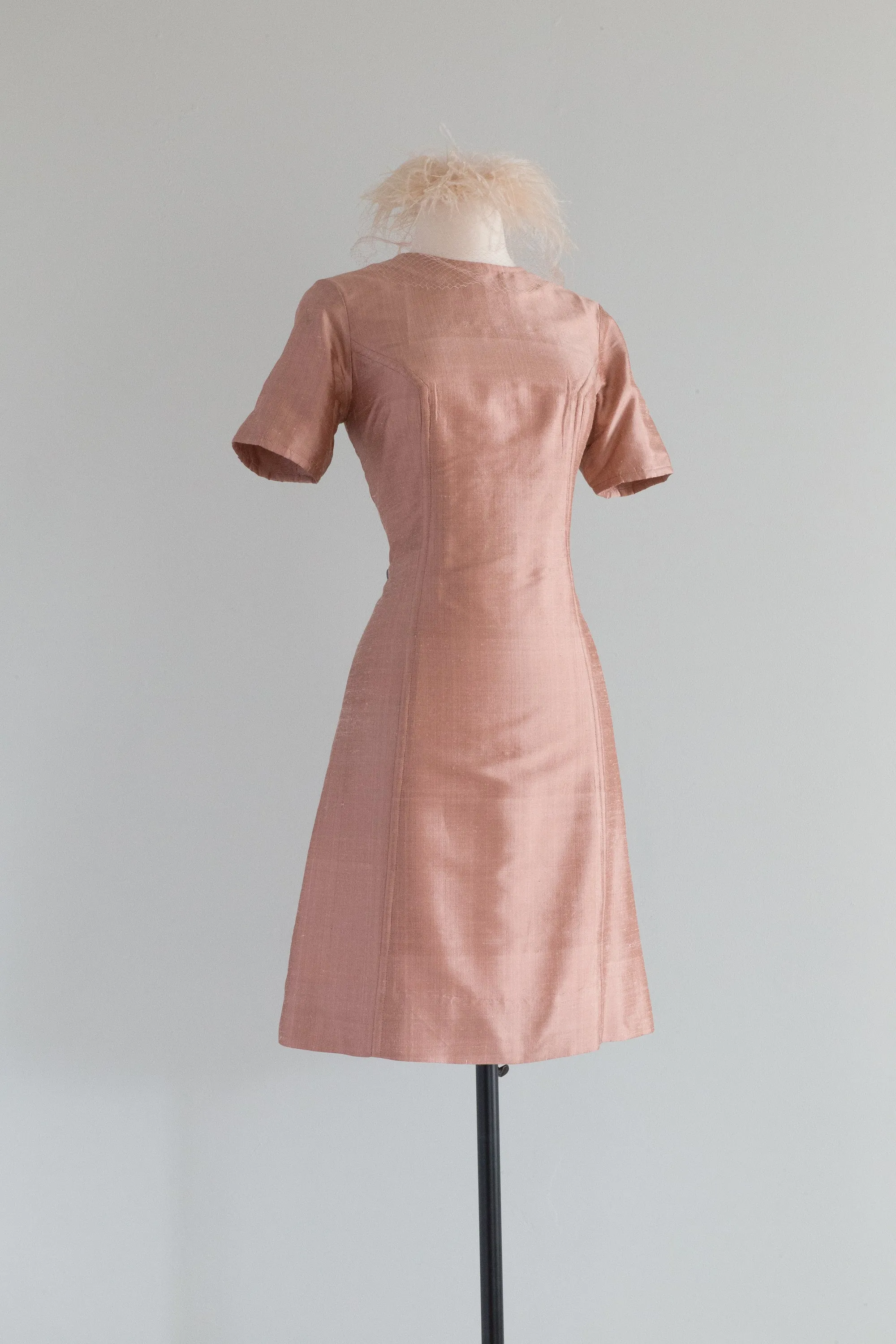 Chic 1960's Rose Gold Silk Shift Dress / SM