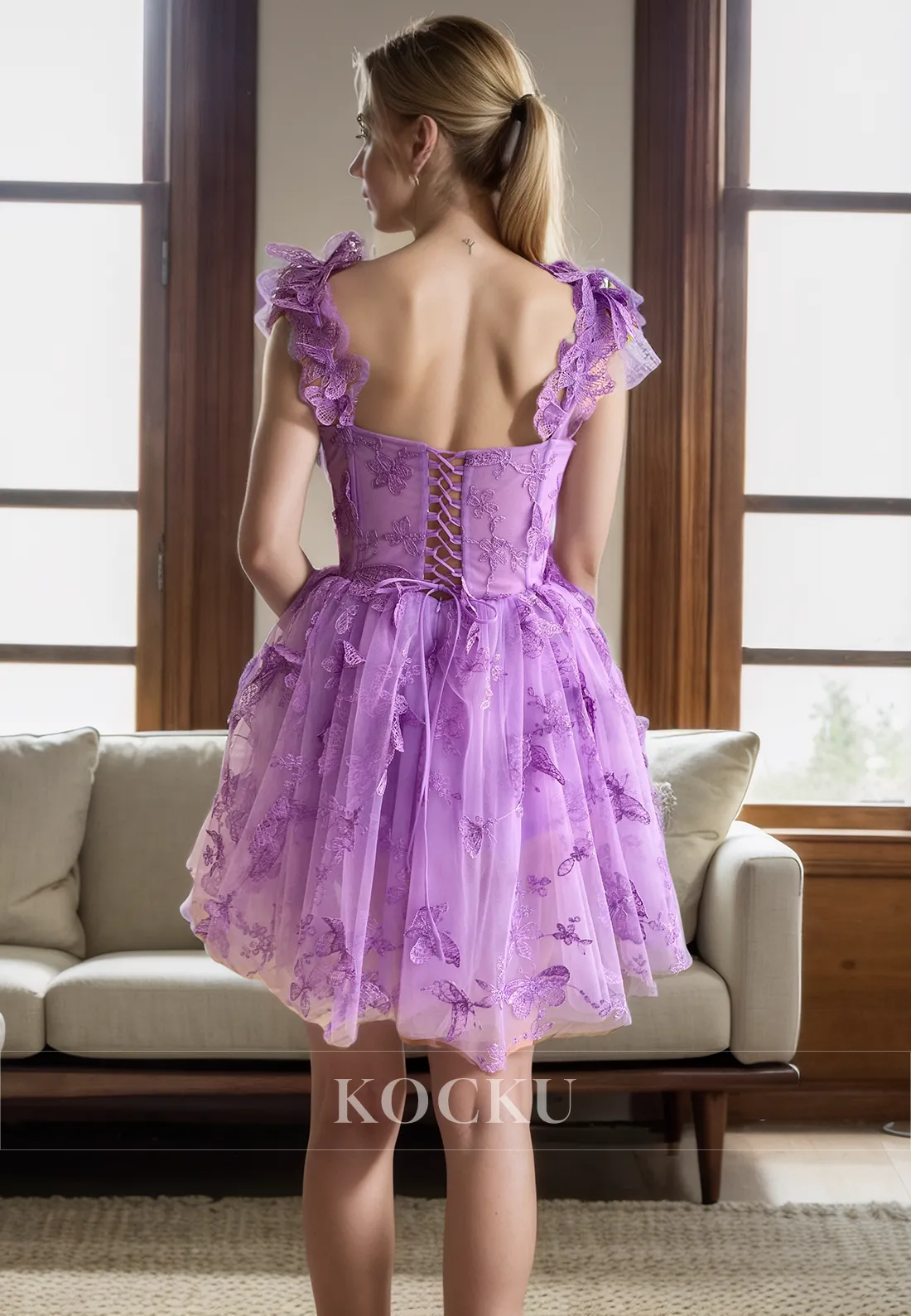 Cute & Charming A-Line Flower Appliques Sleeveless Party Homecoming Dress