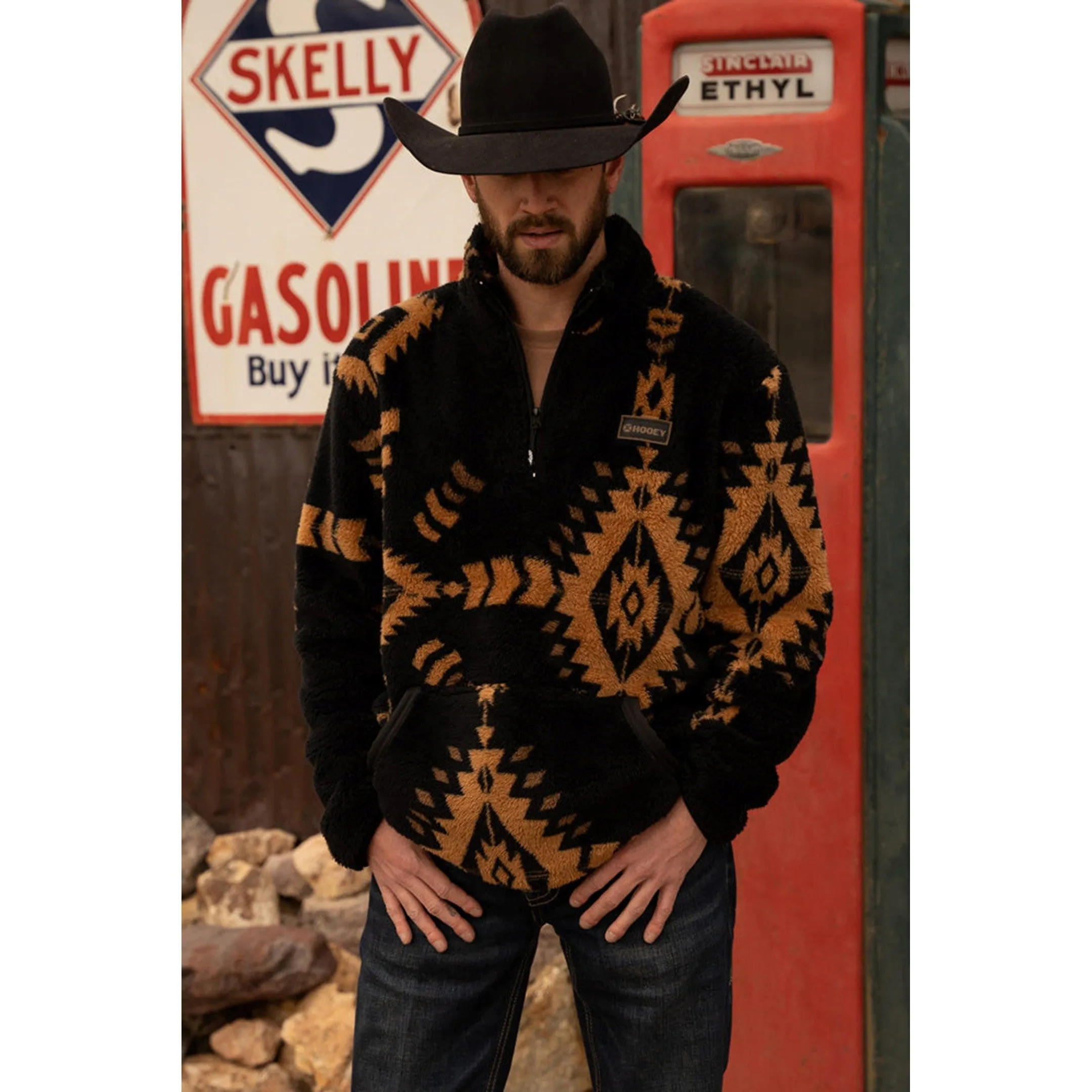 Hooey Men's Black and Tan Fleece Pullover