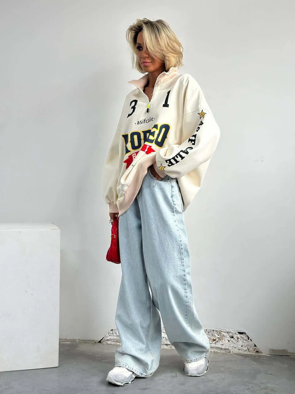 Loose Mid-length Pullover Sweatshirt