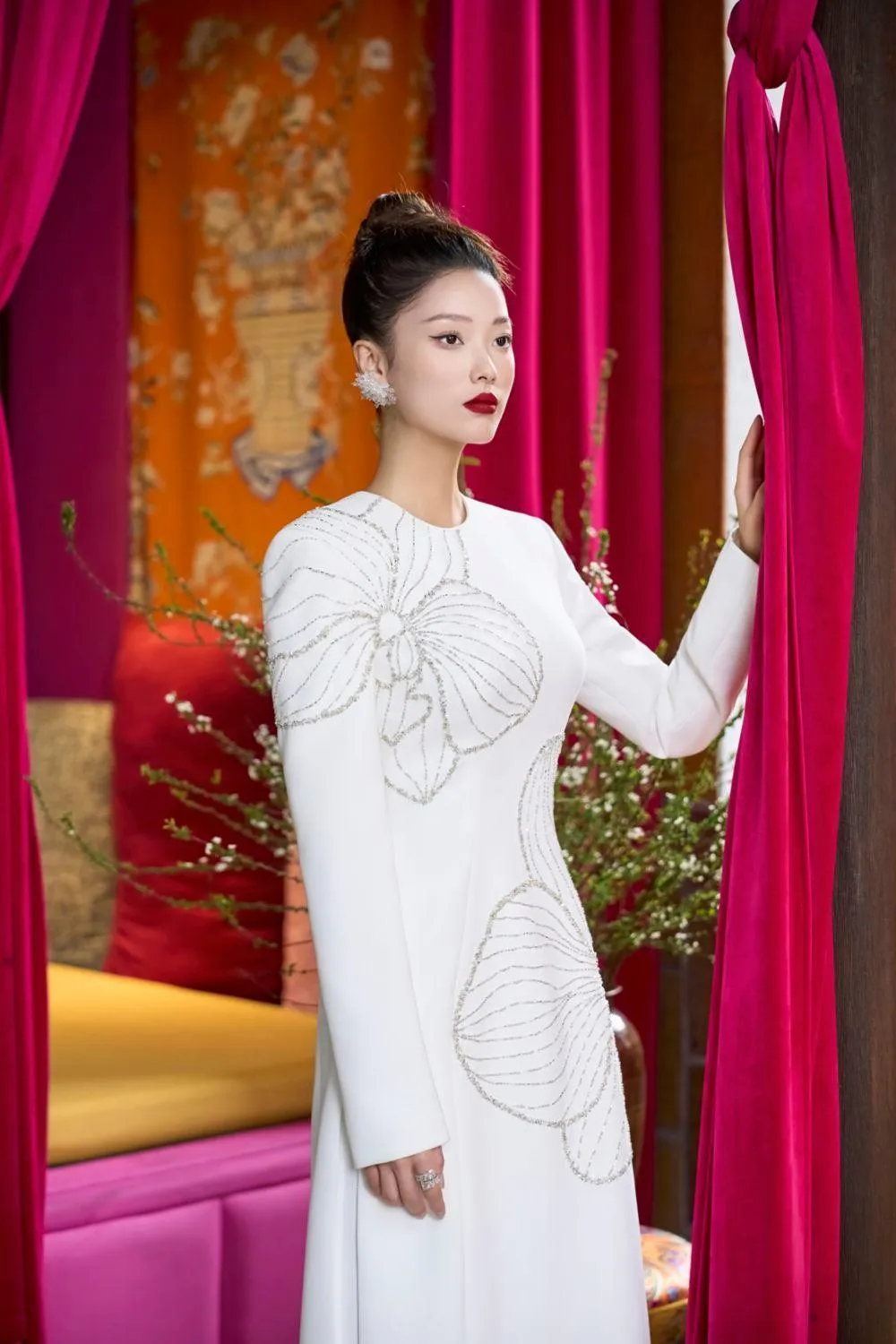 Lumins Sheath Round Neck Velvet Satin Floor Length Ao Dai