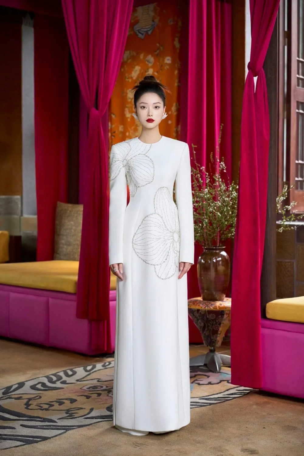 Lumins Sheath Round Neck Velvet Satin Floor Length Ao Dai