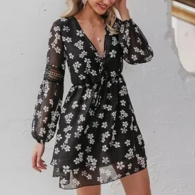 Sexy V-neck Floral Holiday Elegant Stitching Lantern Sleeve Mini Dress